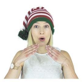 Bonnet de Noël peluche Luxe, taille adulte, dimensions 45 cm, fabriqué en 100% polyester. Parfait pour compléter vos déguisements de Noël ou pour apporter une touche festive à vos tenues. Disponible sur Badaboum.fr.