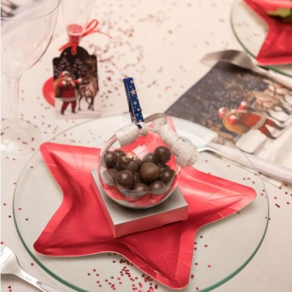 10 Petites assiettes en carton Joyeux Noël étoilé rouge - Assiette